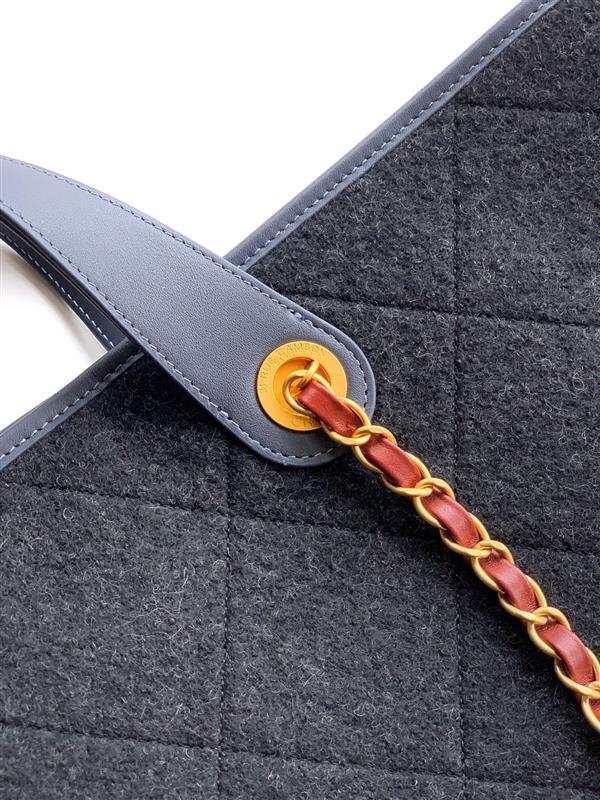 2026127214758879 900